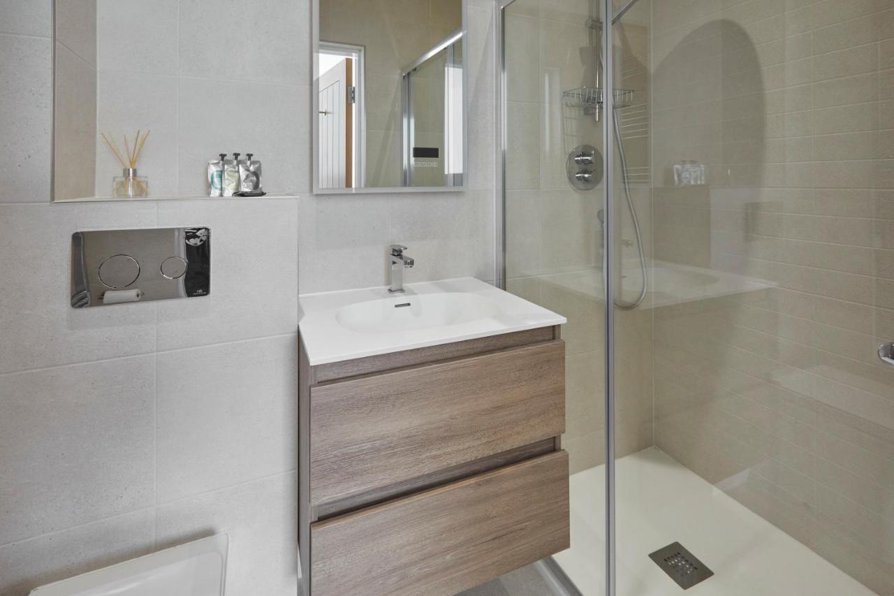 Host & Stay - Number Ten At Carlill Whitby Exteriör bild